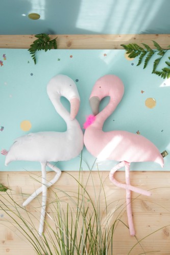 Ozdoba na ścianę Flaming - biały i różowy