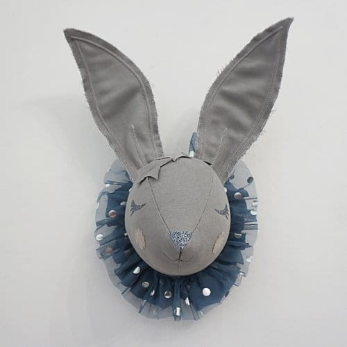  Ozdoba na ścianę Królik -szary z niebieskim kołnierzem - BORAMIRI