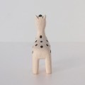 Drewniana-figurka-zyrafa-T-Lab-Pole-Pole-3